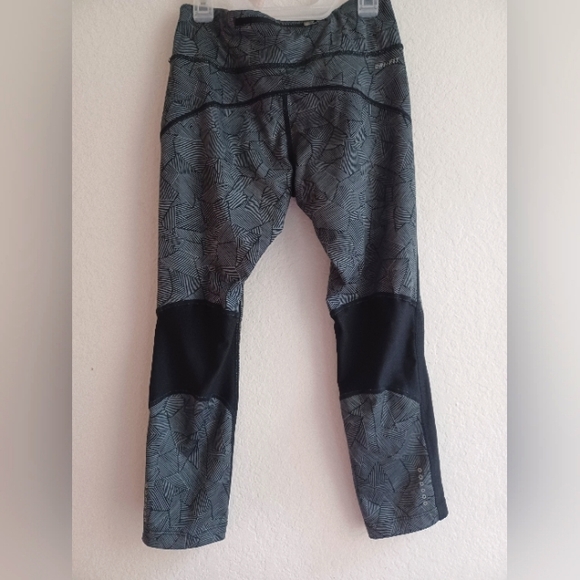 Nike Dri Fit XS working running leggings - Picture 2 of 10